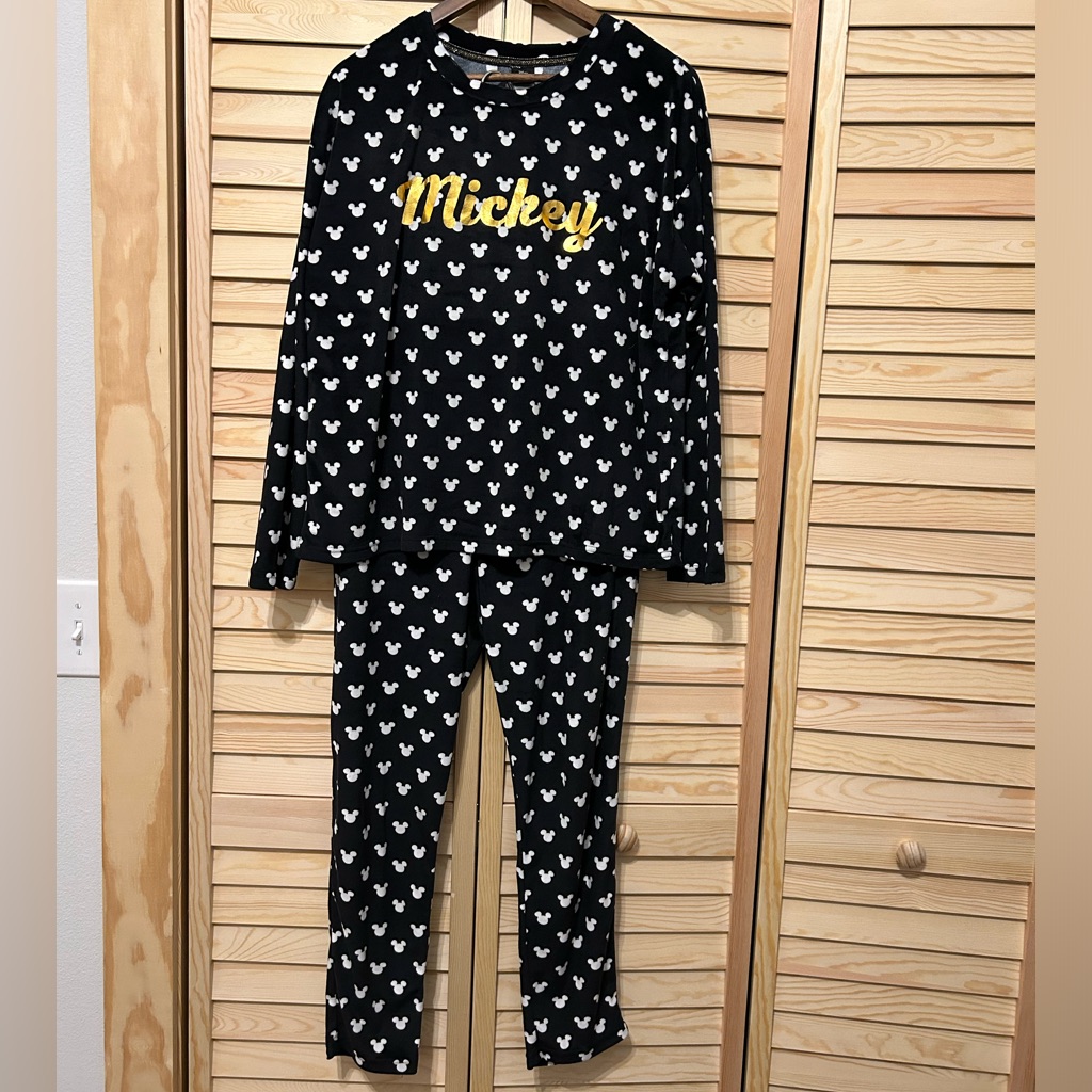 Disney Mickey Mouse Pajama Set